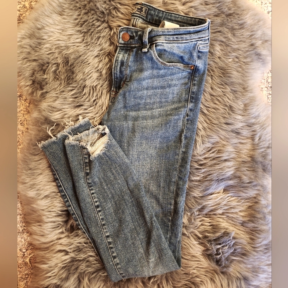 Women's Abercrombie & Fitch Mid Rise Super Skinny Ankle Jeans Raw Hem